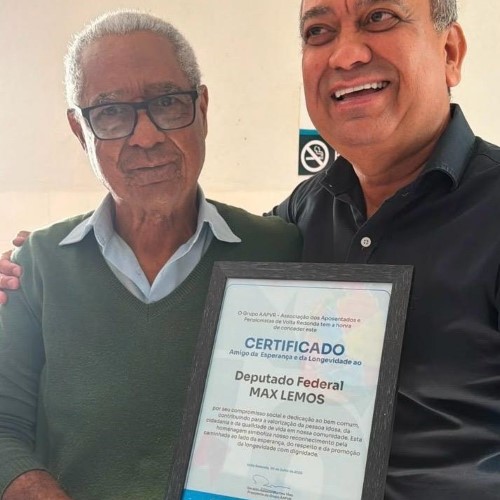 AAPVR homenageia deputado Max Lemos em agradecimento a emenda para a ILPI